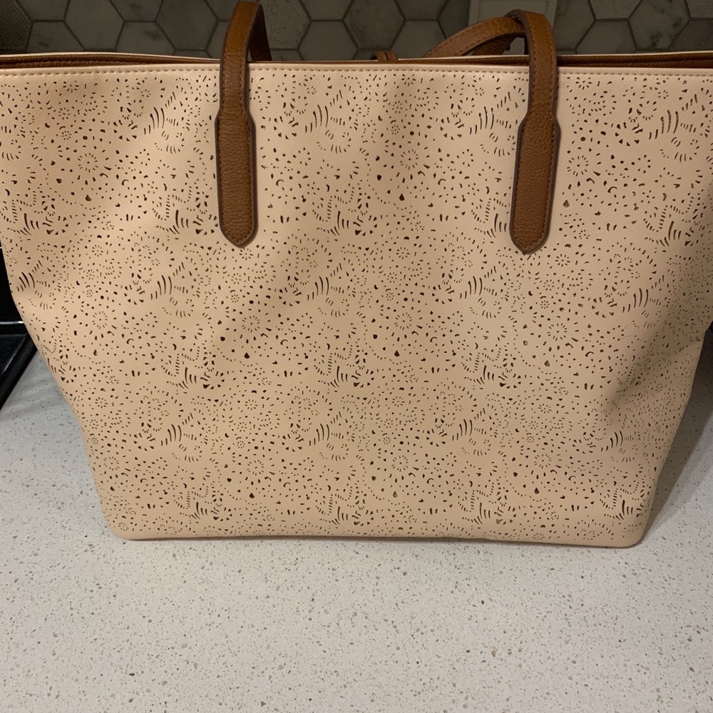 Large pink tote with tassels